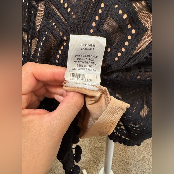 FOR LOVE & LEMONS Black Lace Pattern Open Back Mini Sheath Dress Boho GUC - Picture 10 of 12